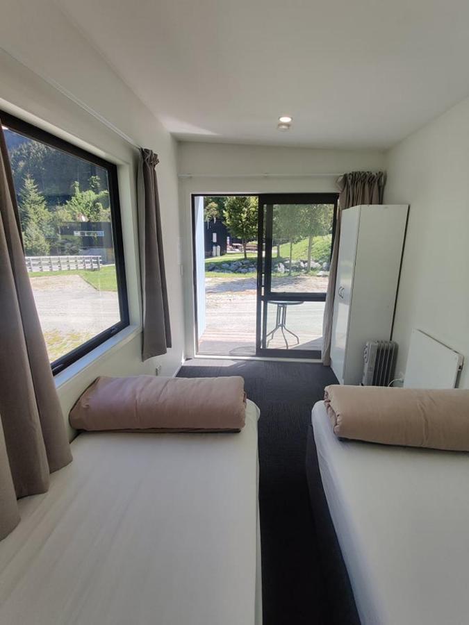 Qbox Hotel Queenstown Luaran gambar